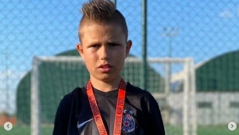 OVO SE NE VIĐA ČESTO: Sin Zvezdinog stranca dominira u dresu Partizana (FOTO) OVO SE NE VIĐA ČESTO: Sin Zvezdinog stranca dominira u dresu Partizana (FOTO)