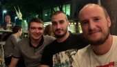 ВРАЋЕН НОВЧАНИК: Иван и Лазар вратили Балши Божовићу изгубљени предмет ВРАЋЕН НОВЧАНИК: Иван и Лазар вратили Балши Божовићу изгубљени предмет