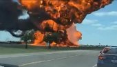 OGROMNA VATRENA LOPTA: Dramatičan snimak eksplozije cisterne u Teksasu (VIDEO) OGROMNA VATRENA LOPTA: Dramatičan snimak eksplozije cisterne u Teksasu (VIDEO)