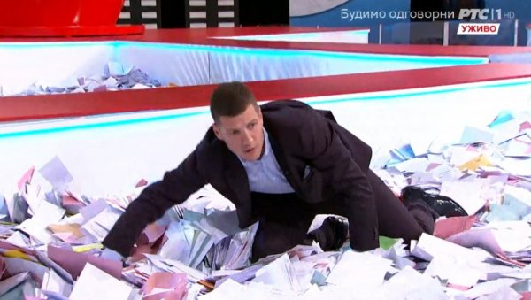 БОЖИДАР ЈЕ ДОБИТНИК СТАНА У НАГРАДНОЈ ИГРИ УЗМИ РАЧУН И ПОБЕДИ: Први срећни добитник из Витојеваца БОЖИДАР ЈЕ ДОБИТНИК СТАНА У НАГРАДНОЈ ИГРИ УЗМИ РАЧУН И ПОБЕДИ: Први срећни добитник из Витојеваца