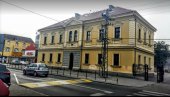 ОСВАЈА МЕДАЉЕ КАО ОД ШАЛЕ: Сара Радојевић је ђак генерације у ОШ Пинки у Батајници ОСВАЈА МЕДАЉЕ КАО ОД ШАЛЕ: Сара Радојевић је ђак генерације у ОШ Пинки у Батајници