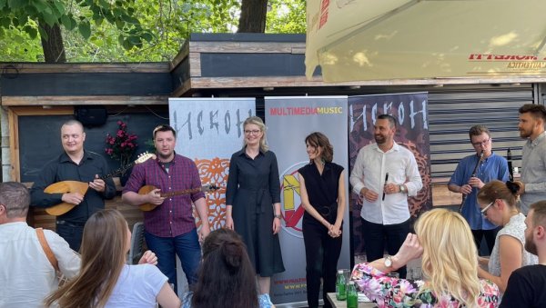 ЧАСТ ЈЕ ПРЕДСТАВЉАТИ СРБИЈУ У СВЕТУ: Етно-група Искон, промовисала нови албум за 20 година рада ЧАСТ ЈЕ ПРЕДСТАВЉАТИ СРБИЈУ У СВЕТУ: Етно-група Искон, промовисала нови албум за 20 година рада