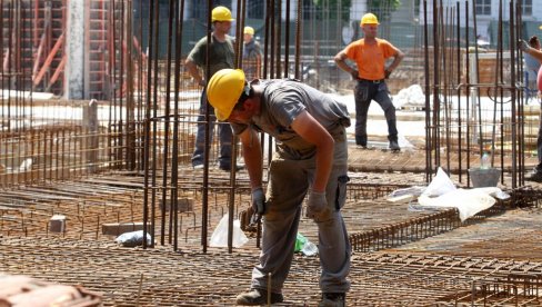 RAST PLATA I IZVOZA: Ohrabrujući podaci u Republici Srpskoj RAST PLATA I IZVOZA: Ohrabrujući podaci u Republici Srpskoj