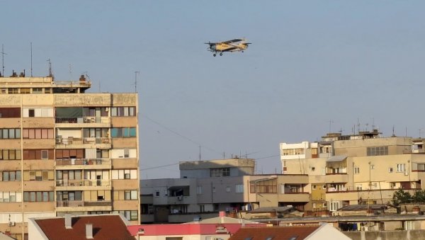 ТРЕТМАНИ ИЗ ВАЗДУХА: Шабачка власт најавила запрашивање комараца ТРЕТМАНИ ИЗ ВАЗДУХА: Шабачка власт најавила запрашивање комараца