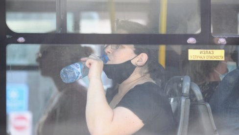 PRŽENJE U AUTOBUSIMA: Zvanično 80 odsto vozila GSP ima klimu, putnici je ne osećaju PRŽENJE U AUTOBUSIMA: Zvanično 80 odsto vozila GSP ima klimu, putnici je ne osećaju