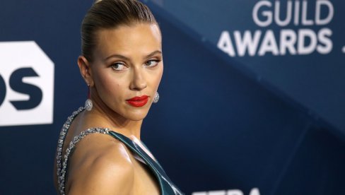 СКАРЛЕТ ЧЕКА БЕБУ: Јужноафричка глумица поново у благословеном стању, а ево ко је будући отац (ФОТО) СКАРЛЕТ ЧЕКА БЕБУ: Јужноафричка глумица поново у благословеном стању, а ево ко је будући отац (ФОТО)