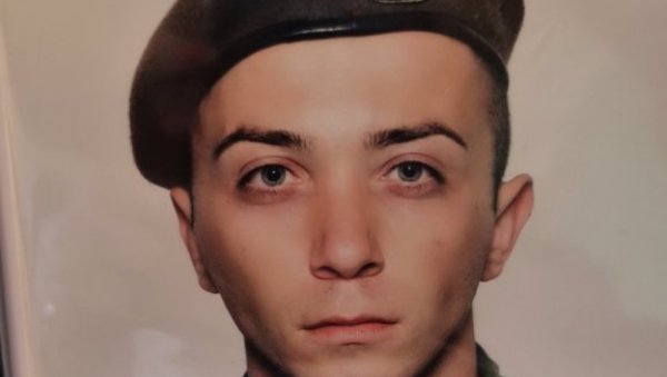МИЛАН ЈЕ У НЕМАЧКУ ПОШАО ДА ЗАРАДИ ЗА СТРУЈУ: Потресни детаљи о младићима из Србије који су страдали у стравичној несрећи (ФОТО/ВИДЕО) МИЛАН ЈЕ У НЕМАЧКУ ПОШАО ДА ЗАРАДИ ЗА СТРУЈУ: Потресни детаљи о младићима из Србије који су страдали у стравичној несрећи (ФОТО/ВИДЕО)