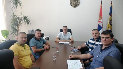 SINDIKALNI PRVACI U PU ŠABAC: Otvoreno kod Jevđenića SINDIKALNI PRVACI U PU ŠABAC: Otvoreno kod Jevđenića