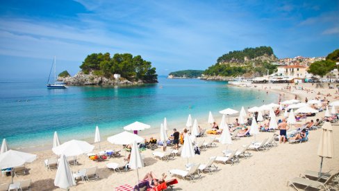 OPREZ AKO SE POVREDITE PRE LETOVANJA: Sveže rane ne vole ni morsku vodu, a ni sunce OPREZ AKO SE POVREDITE PRE LETOVANJA: Sveže rane ne vole ni morsku vodu, a ni sunce