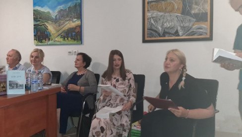 ОЧУВАЊЕ ЈЕЗИКА И СРПСТВА: Уз дела стваралаца са КиМ уручене награде новинарима “Вечерњих новости“ (ФОТО) ОЧУВАЊЕ ЈЕЗИКА И СРПСТВА: Уз дела стваралаца са КиМ уручене награде новинарима “Вечерњих новости“ (ФОТО)