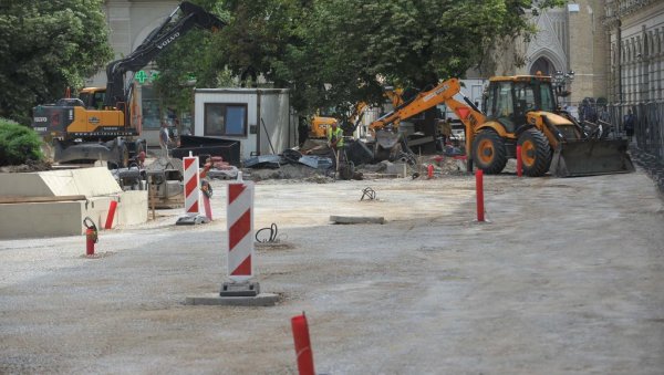 ПЕТ АУТОБУСКИХ ЛИНИЈА МЕЊА ТРАСУ: Због радова у Стражиловској улици у Новом Саду измене у саобраћају ПЕТ АУТОБУСКИХ ЛИНИЈА МЕЊА ТРАСУ: Због радова у Стражиловској улици у Новом Саду измене у саобраћају