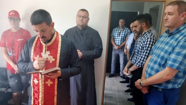 МЕСТО ОКУПЉАЊА, ПОВРАТКА И ОПСТАНКА СРБА: Прва кaнцeлaриja СНСД отворена у Фeдeрaциjи БиХ (ФОТО) МЕСТО ОКУПЉАЊА, ПОВРАТКА И ОПСТАНКА СРБА: Прва кaнцeлaриja СНСД отворена у Фeдeрaциjи БиХ (ФОТО)