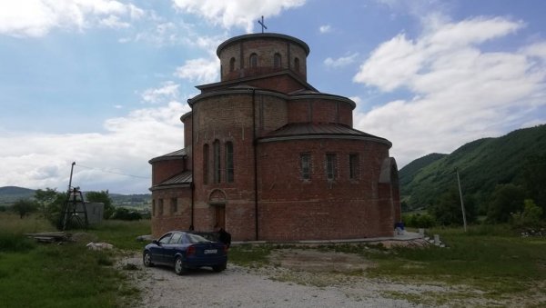 ЗА ХРАМ СВЕТОГ САВЕ У ДЕЖЕВИ ВИШЕ ОД 40 МИЛИОНА ДИНАРА: Држава помаже завршетак богомоље у српској долини краљева (ФОТО) ЗА ХРАМ СВЕТОГ САВЕ У ДЕЖЕВИ ВИШЕ ОД 40 МИЛИОНА ДИНАРА: Држава помаже завршетак богомоље у српској долини краљева (ФОТО)