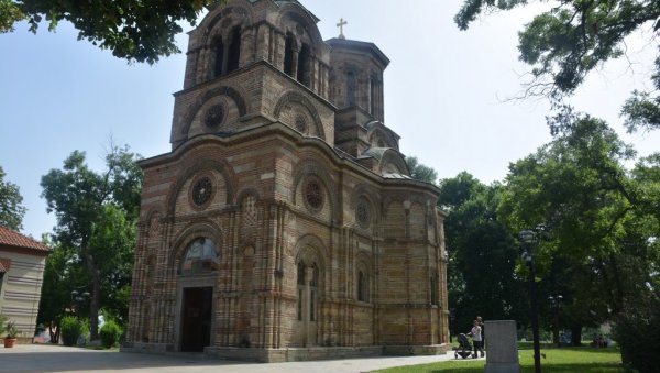 НА ЛИЦУ МЕСТА: Лазарев град слави 650 година, кнез из њега са војском кренуо пут Газиместана (ФОТО) НА ЛИЦУ МЕСТА: Лазарев град слави 650 година, кнез из њега са војском кренуо пут Газиместана (ФОТО)