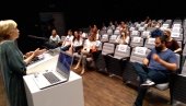 ИСТРАЖИВАЊА ЗНАЧАЈНА ЗА ЦЕЛУ ПОПУЛАЦИЈУ: Одржана манифестација Дан близанаца на Универзитету у Новом Саду