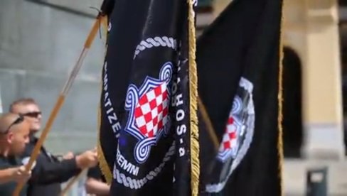USTAŠKO DIVLJANJE U CENTRU ZAGREBA: Pred policijom pevali Za dom spremni USTAŠKO DIVLJANJE U CENTRU ZAGREBA: Pred policijom pevali Za dom spremni