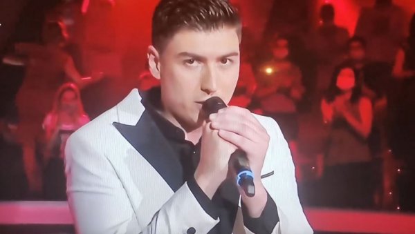 ЗАВРШИО НА ИНФУЗИЈИ: Победник Звезда Гранда се отровао, пружена му лекарска помоћ - огласила се Марија Шерифовић (ВИДЕО) ЗАВРШИО НА ИНФУЗИЈИ: Победник Звезда Гранда се отровао, пружена му лекарска помоћ - огласила се Марија Шерифовић (ВИДЕО)