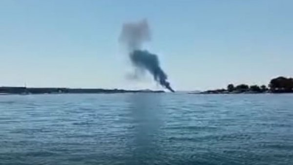 ГОРЕЛО НА ЈАДРАНУ: Локализован пожар на острву Чиову ГОРЕЛО НА ЈАДРАНУ: Локализован пожар на острву Чиову
