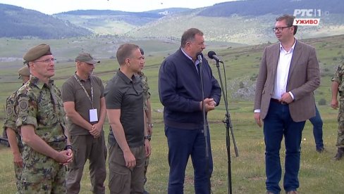 ДОДИК О МУЊЕВИТОМ УДАРУ 2021: Вежба доказ да Србија јача, економски и војно ДОДИК О МУЊЕВИТОМ УДАРУ 2021: Вежба доказ да Србија јача, економски и војно