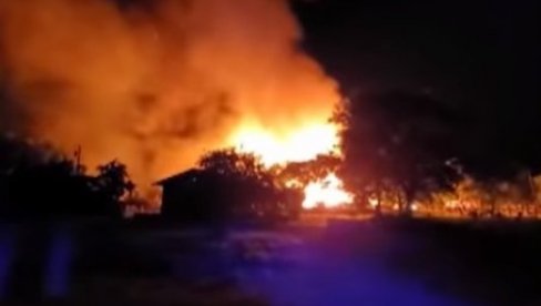 VANDALSKI PIR U KANADI: Spaljena još jedna crkva (VIDEO) VANDALSKI PIR U KANADI: Spaljena još jedna crkva (VIDEO)