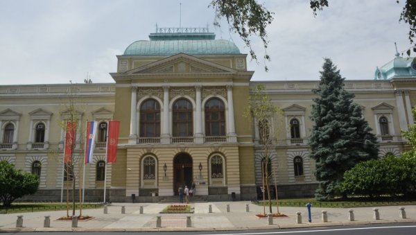 ЛЕПОТА КОЈА ОДУЗИМА ДАХ: Ево где ће се, на Видовдан, одржати седница Владе Србије (ФОТО) ЛЕПОТА КОЈА ОДУЗИМА ДАХ: Ево где ће се, на Видовдан, одржати седница Владе Србије (ФОТО)