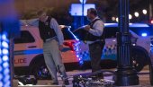 ПОНОВО ПУЦЊАВА У САД: Једна особа погинула, а 13 рањено у два напада у Чикагу (ФОТО) ПОНОВО ПУЦЊАВА У САД: Једна особа погинула, а 13 рањено у два напада у Чикагу (ФОТО)