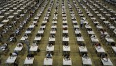 ДОК ЛАЖУ КАКО СЕ САЈАМ РУШИ: И ове године се тамо одржавају пријемни испити за факултете
