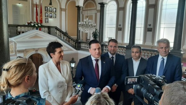 РЕКОНСТРУКЦИЈА ДВА ВРТИћА У КРУШЕВЦУ: За малишане додатних 160 места РЕКОНСТРУКЦИЈА ДВА ВРТИћА У КРУШЕВЦУ: За малишане додатних 160 места