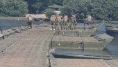 СЕЗОНА НА ЛИДУ ОД 1. ЈУЛА: Припадници Војске Србије поставили понтонски мост преко Дунава до Великог ратног острва