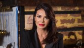 ЈЕЛЕНА БАЧИЋ АЛИМПИЋ ПЛИВА СА АЈКУЛАМА: Водитељка одушевила пратиоце храброшћу ЈЕЛЕНА БАЧИЋ АЛИМПИЋ ПЛИВА СА АЈКУЛАМА: Водитељка одушевила пратиоце храброшћу