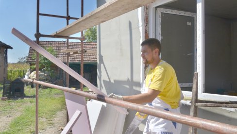 ЗАМЕНА СТОЛАРИЈЕ ЈОШ ЧЕКА: Град Београд није расписао јавни конкурс за побољшање енергетске ефикасности ЗАМЕНА СТОЛАРИЈЕ ЈОШ ЧЕКА: Град Београд није расписао јавни конкурс за побољшање енергетске ефикасности