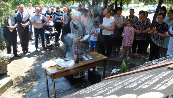 СЕМБЕРИЈА ПАМТИ НАЈБОЉЕ СИНОВЕ: Обележен Видовдан у Средњем Драгаљевцу СЕМБЕРИЈА ПАМТИ НАЈБОЉЕ СИНОВЕ: Обележен Видовдан у Средњем Драгаљевцу