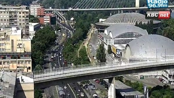ГУЖВЕ И ОВОГ ЈУТРА: У овим деловима Београда саобраћај се одвија успорено (ФОТО) ГУЖВЕ И ОВОГ ЈУТРА: У овим деловима Београда саобраћај се одвија успорено (ФОТО)