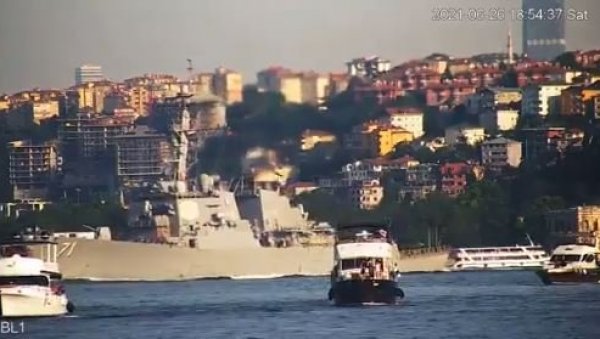 НАТО БРОДОВИ У ЦРНОМ МОРУ: Руска флота контролише акције (ВИДЕО) НАТО БРОДОВИ У ЦРНОМ МОРУ: Руска флота контролише акције (ВИДЕО)