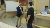 NAGRADE UČESNICIMA REPUBLIČKIH TAKMIČENJA: U Pirotu prijem za najbolje đake NAGRADE UČESNICIMA REPUBLIČKIH TAKMIČENJA: U Pirotu prijem za najbolje đake