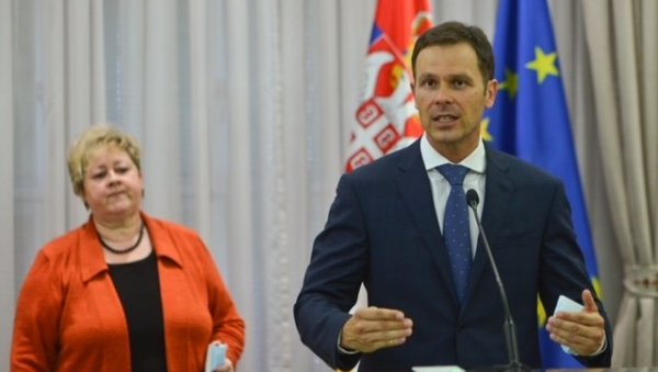 МИНИСТАР МАЛИ: Поносни смо на успех наших спортиста на Олимпијади у Токију, иза њих чврсто стоји држава МИНИСТАР МАЛИ: Поносни смо на успех наших спортиста на Олимпијади у Токију, иза њих чврсто стоји држава