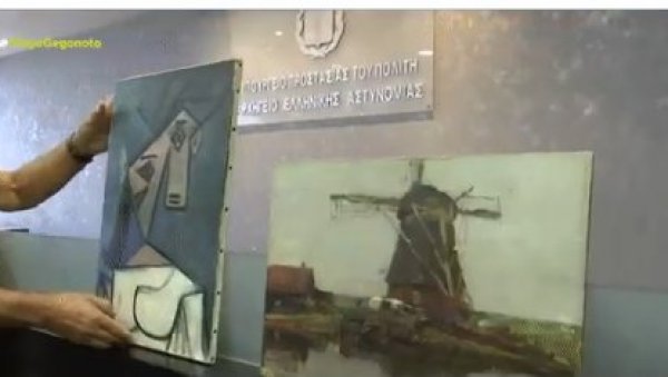 СРАМНО ОПХОЂЕЊЕ ПРЕМА УМЕТНОСТИ: Пред камерама пала на под Пикасова слика вредна 16,5 милиона евра! (ВИДЕО) СРАМНО ОПХОЂЕЊЕ ПРЕМА УМЕТНОСТИ: Пред камерама пала на под Пикасова слика вредна 16,5 милиона евра! (ВИДЕО)