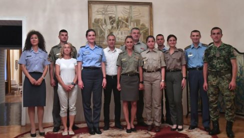 НАЈБОЉИ ПРЕДСТАВНИЦИ ВОЈСКЕ И СРБИЈЕ: Министар Стефановић разговарао са војним спортистима НАЈБОЉИ ПРЕДСТАВНИЦИ ВОЈСКЕ И СРБИЈЕ: Министар Стефановић разговарао са војним спортистима