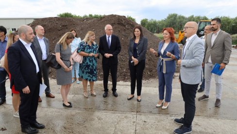 И ОТПАД МОЖЕ ДА СЕ ИСКОРИСТИ: У Новом Саду сумирани резултати сарадње Србије са Немачком у екологији И ОТПАД МОЖЕ ДА СЕ ИСКОРИСТИ: У Новом Саду сумирани резултати сарадње Србије са Немачком у екологији