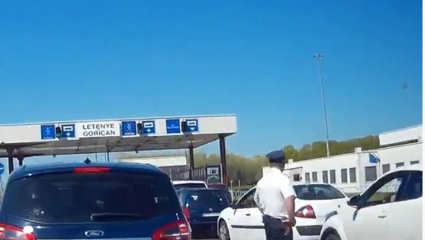 КОЛАПС НА ГРАНИЦАМА ХРВАТСКЕ: Километарске колоне на прелазима - Без најаве пооштрена правила за улазак у земљу КОЛАПС НА ГРАНИЦАМА ХРВАТСКЕ: Километарске колоне на прелазима - Без најаве пооштрена правила за улазак у земљу