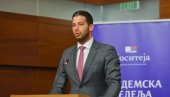 ШПИЈУНКА, КАД ДЕЦА ПИТАЈУ: Вања Удовичић разговарао са децом из дијаспоре ШПИЈУНКА, КАД ДЕЦА ПИТАЈУ: Вања Удовичић разговарао са децом из дијаспоре