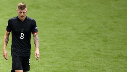 PONOVO MEĐU PANCERIMA: Toni Kros se vraća u reprezentaciju Nemačke PONOVO MEĐU PANCERIMA: Toni Kros se vraća u reprezentaciju Nemačke