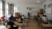 УПИС ЂАКА 27. И 28. АВГУСТА: Познати резултати мале матуре у августовском року УПИС ЂАКА 27. И 28. АВГУСТА: Познати резултати мале матуре у августовском року