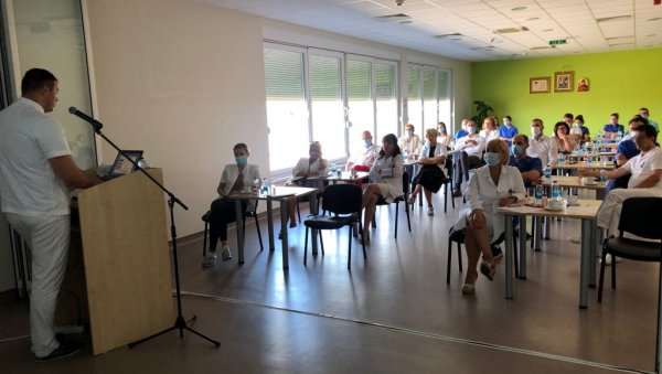 БОРБА ДА СРЦЕ КУЦА: Успех лекара запослених у Ангио сали бијељинске болнице БОРБА ДА СРЦЕ КУЦА: Успех лекара запослених у Ангио сали бијељинске болнице