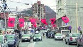 СРБИНУ ИЗБУШЕНЕ ГУМЕ И СКИНУТЕ ТАБЛИЦЕ: Напад на пријатеља повратнице Драгице Гашић СРБИНУ ИЗБУШЕНЕ ГУМЕ И СКИНУТЕ ТАБЛИЦЕ: Напад на пријатеља повратнице Драгице Гашић
