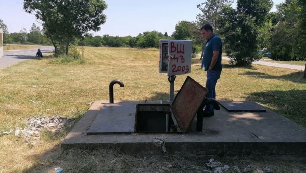 ВЦ ШОЉА НИЈЕ КАНТА ЗА ОТПАТКЕ: Канализација у Пландишту угрожена због неодговорних грађана ВЦ ШОЉА НИЈЕ КАНТА ЗА ОТПАТКЕ: Канализација у Пландишту угрожена због неодговорних грађана