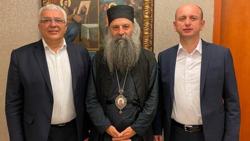 ДЕМОКРАТСКИ ФРОНТ НАКОН ПОСЕТЕ РУСИЈИ: Добили смо благослов патријарха Порфирија да чувамо и бранимо СПЦ ДЕМОКРАТСКИ ФРОНТ НАКОН ПОСЕТЕ РУСИЈИ: Добили смо благослов патријарха Порфирија да чувамо и бранимо СПЦ