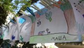 ЦРТАЛИ ШТА ЖЕЛЕ НА ЗИДУ: Манифестација Мале руке за велика дела у Новом Саду ЦРТАЛИ ШТА ЖЕЛЕ НА ЗИДУ: Манифестација Мале руке за велика дела у Новом Саду