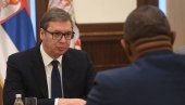 VUČIĆ SA LABORINJOM: Predsednik se sastao sa ministrom unutrašnjih poslova Angole VUČIĆ SA LABORINJOM: Predsednik se sastao sa ministrom unutrašnjih poslova Angole