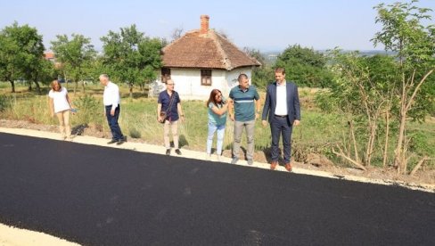 ИЗ БУЏЕТА ТРИ МИЛИОНА: Побољшање путне инфраструктуре у насељу Маршић у Крагујевцу ИЗ БУЏЕТА ТРИ МИЛИОНА: Побољшање путне инфраструктуре у насељу Маршић у Крагујевцу